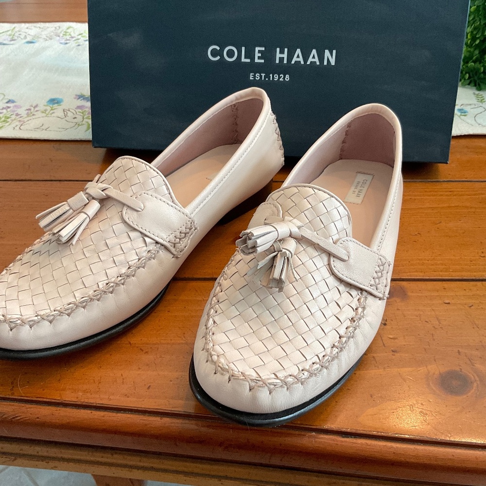 Cole Haan soft weave leather loafer, size 10